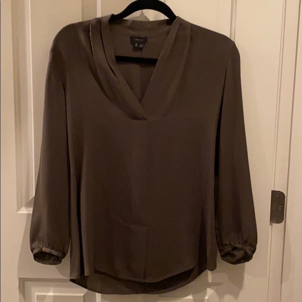 Women’s Theory Blouse